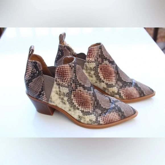 Dolce Vita  ankle boots - Picture 5 of 11